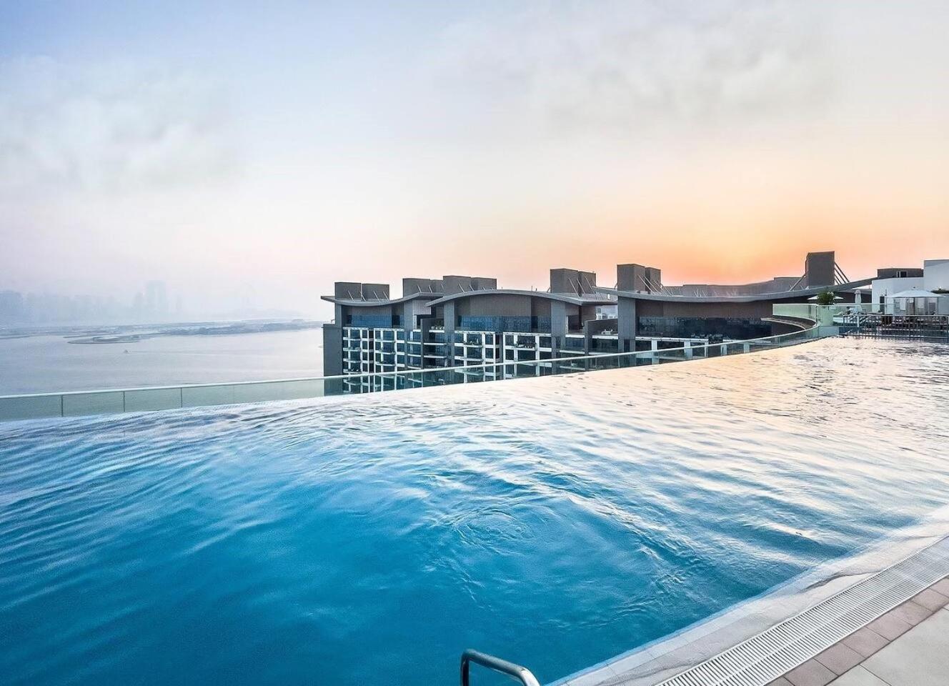 Seven Palm, Palm Jumeirah - Mint Stay Dubai Esterno foto